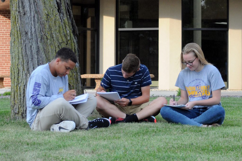 Racine Lutheran High School Schedule a Tour